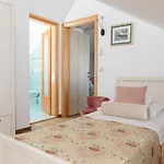Heritage Park Hvar 호텔 4*