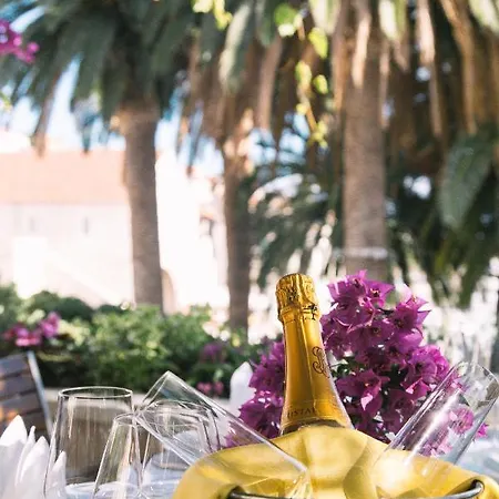 Heritage Park Hvar 4*