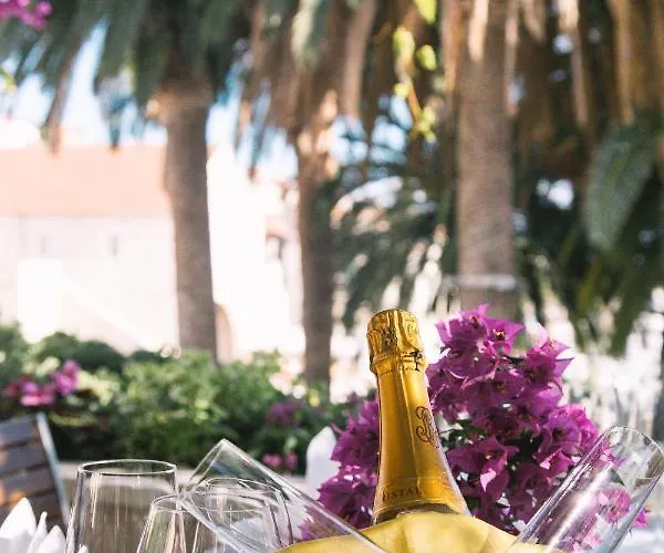 Heritage Park Hvar 4*